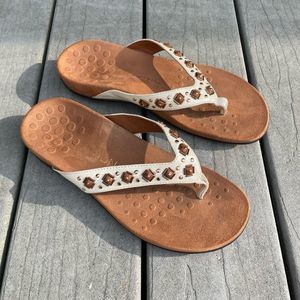Vionic Floriana Flip Flop Sandals Brown Jewelled Women's Size 9